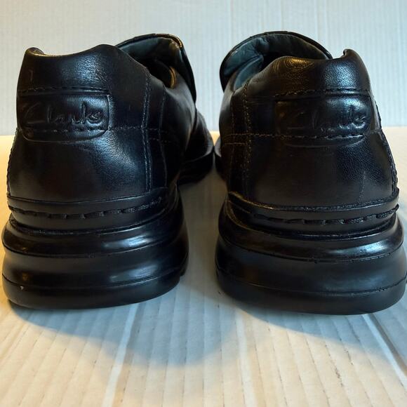 Clarks Black Leather Slip On Comfort Shoes 11M Men’s Casual Work Loafers - Picture 1 of 11